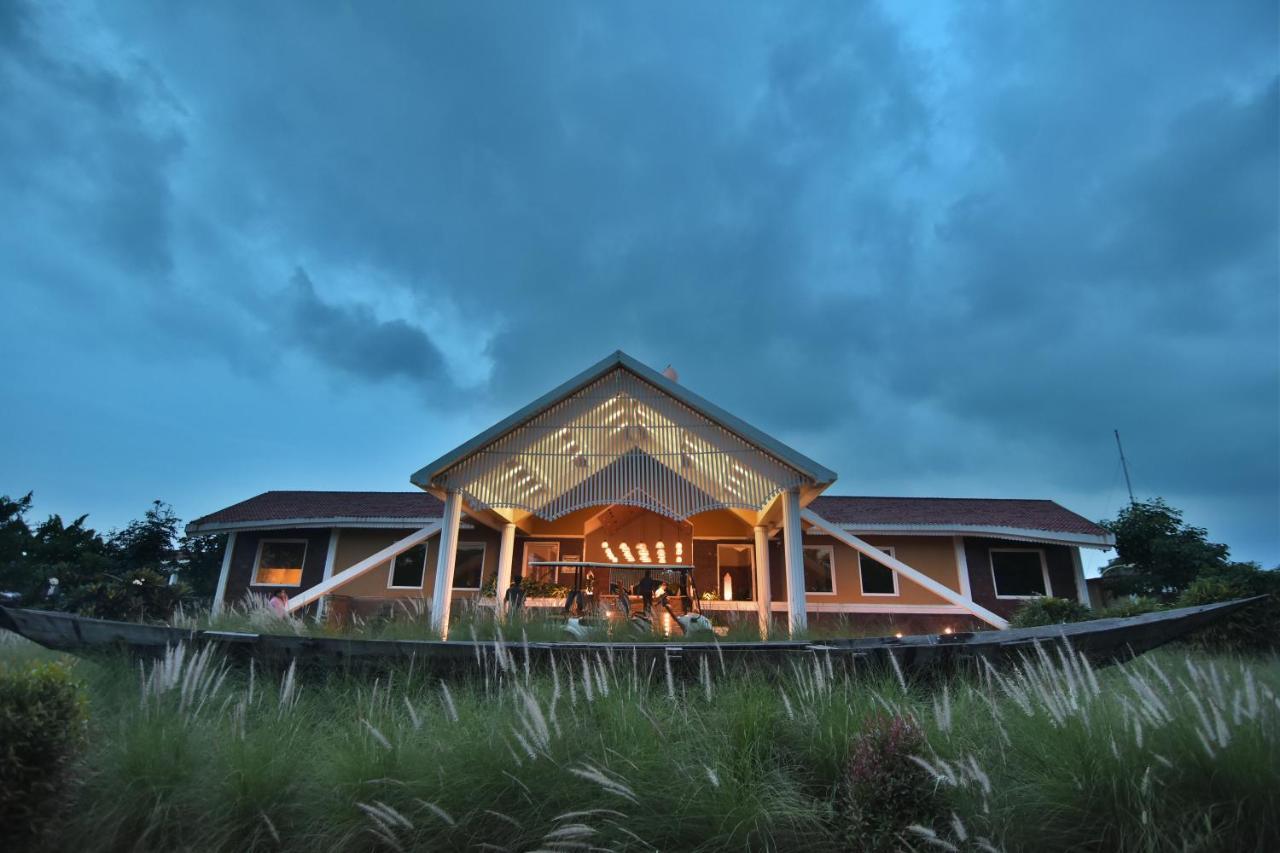 Swosti Chilika Resort Kanaipur Eksteriør bilde