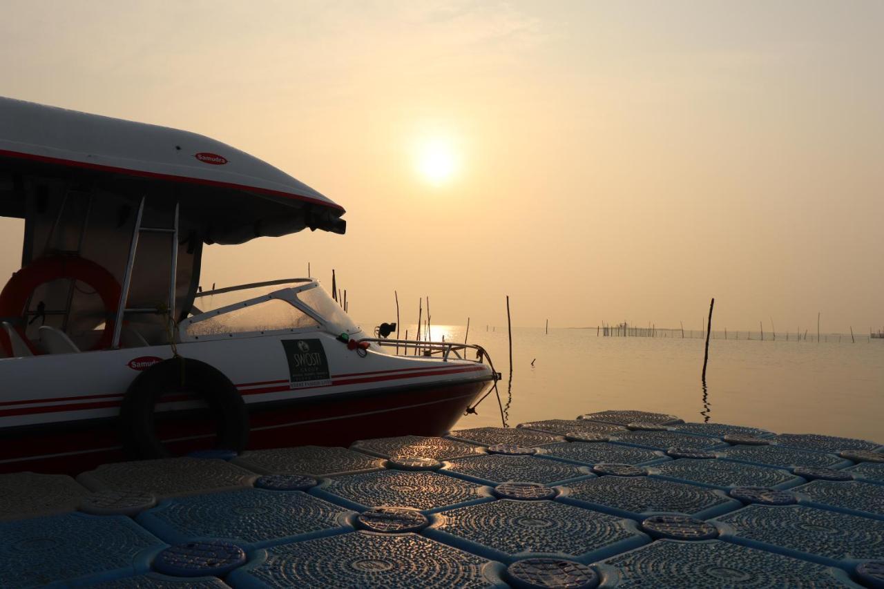 Swosti Chilika Resort Kanaipur Eksteriør bilde